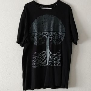 Black LRG t shirt